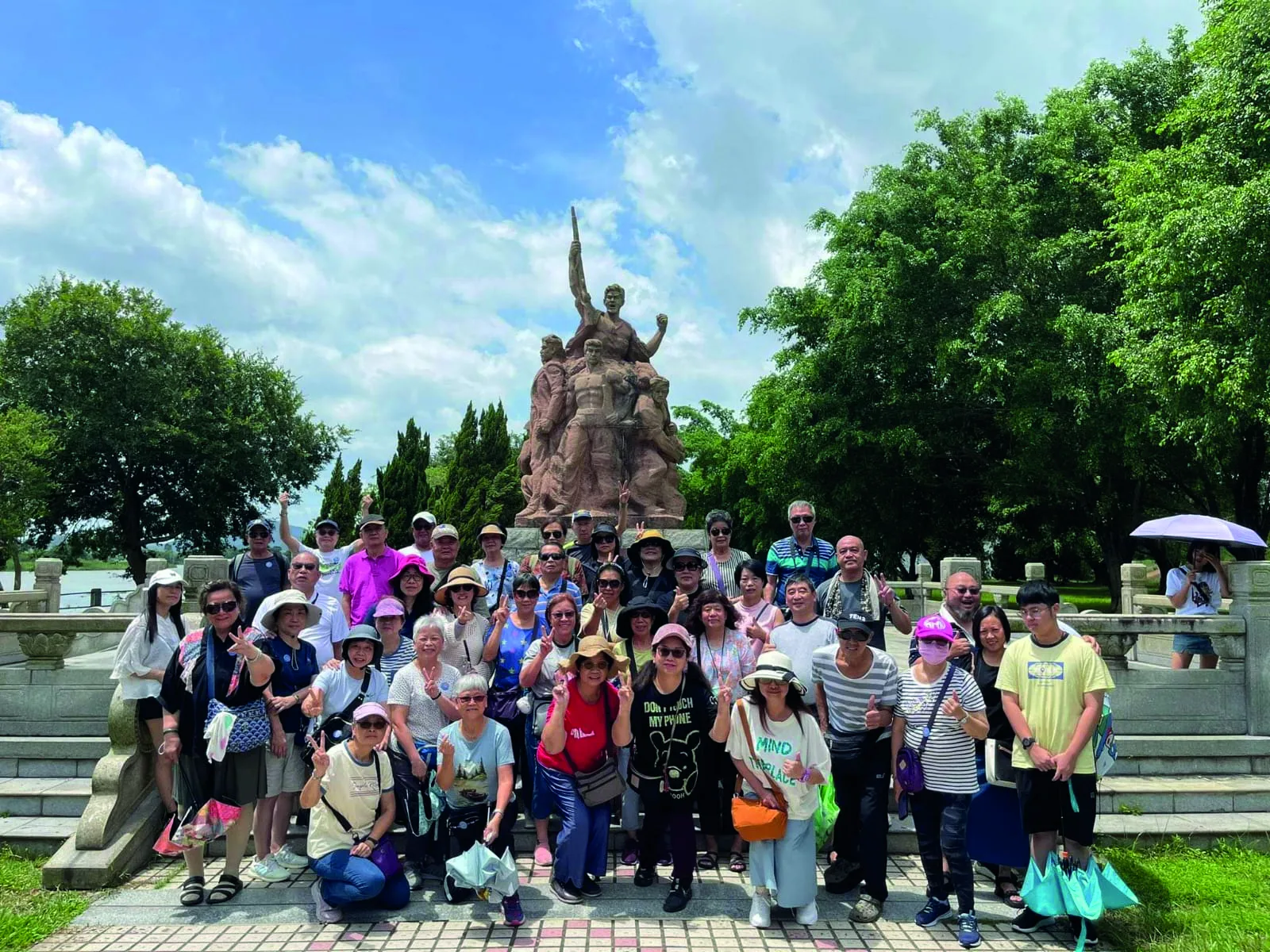 SUNNY團長與旅行團關注組